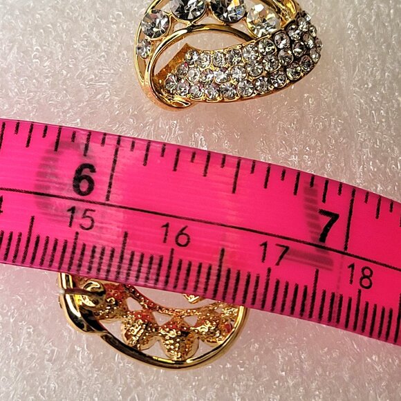 Elegant Crystal Gold Earrings - Picture 10 of 10